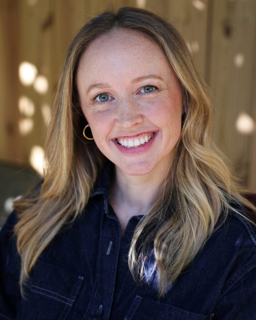 Claire Tonneson headshot