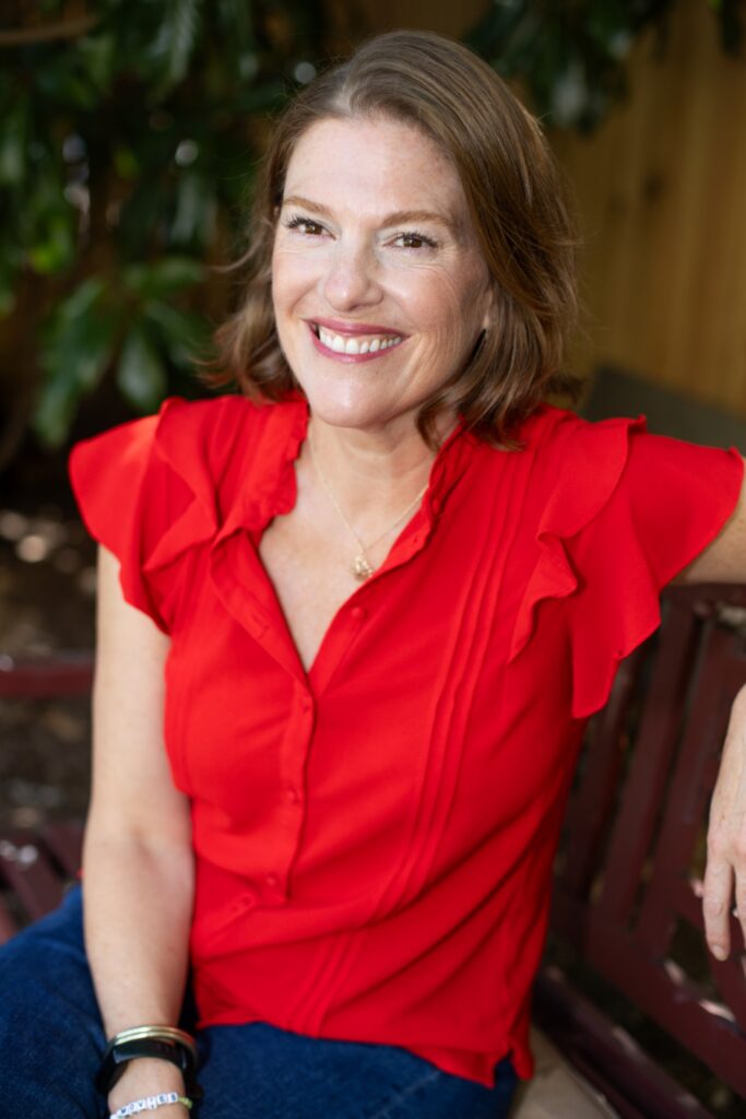 Emily Lenzner Headshot
